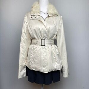 Y2K Faux Fur Collar Winter Jacket in White Belted Women's Size Medium Winter Ski